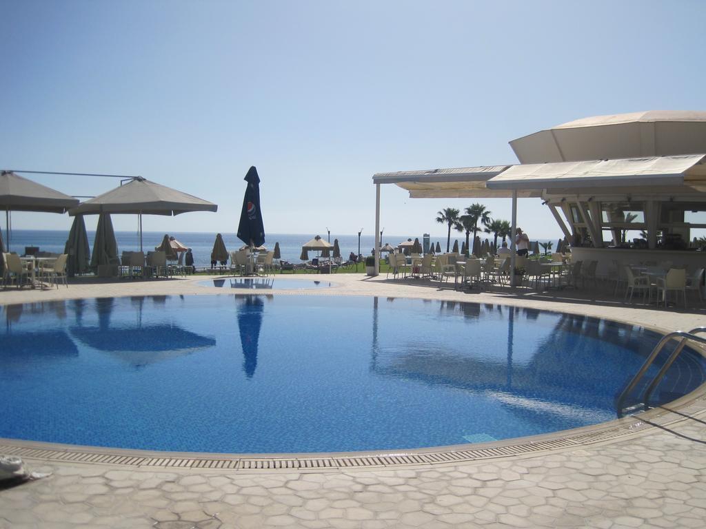 פרוטאראס Polyxenia Isaak Luxury Villas And Apartments מראה חיצוני תמונה