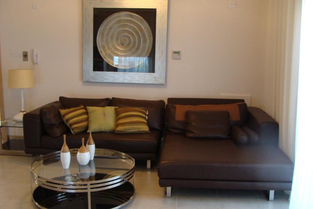 פרוטאראס Polyxenia Isaak Luxury Villas And Apartments מראה חיצוני תמונה